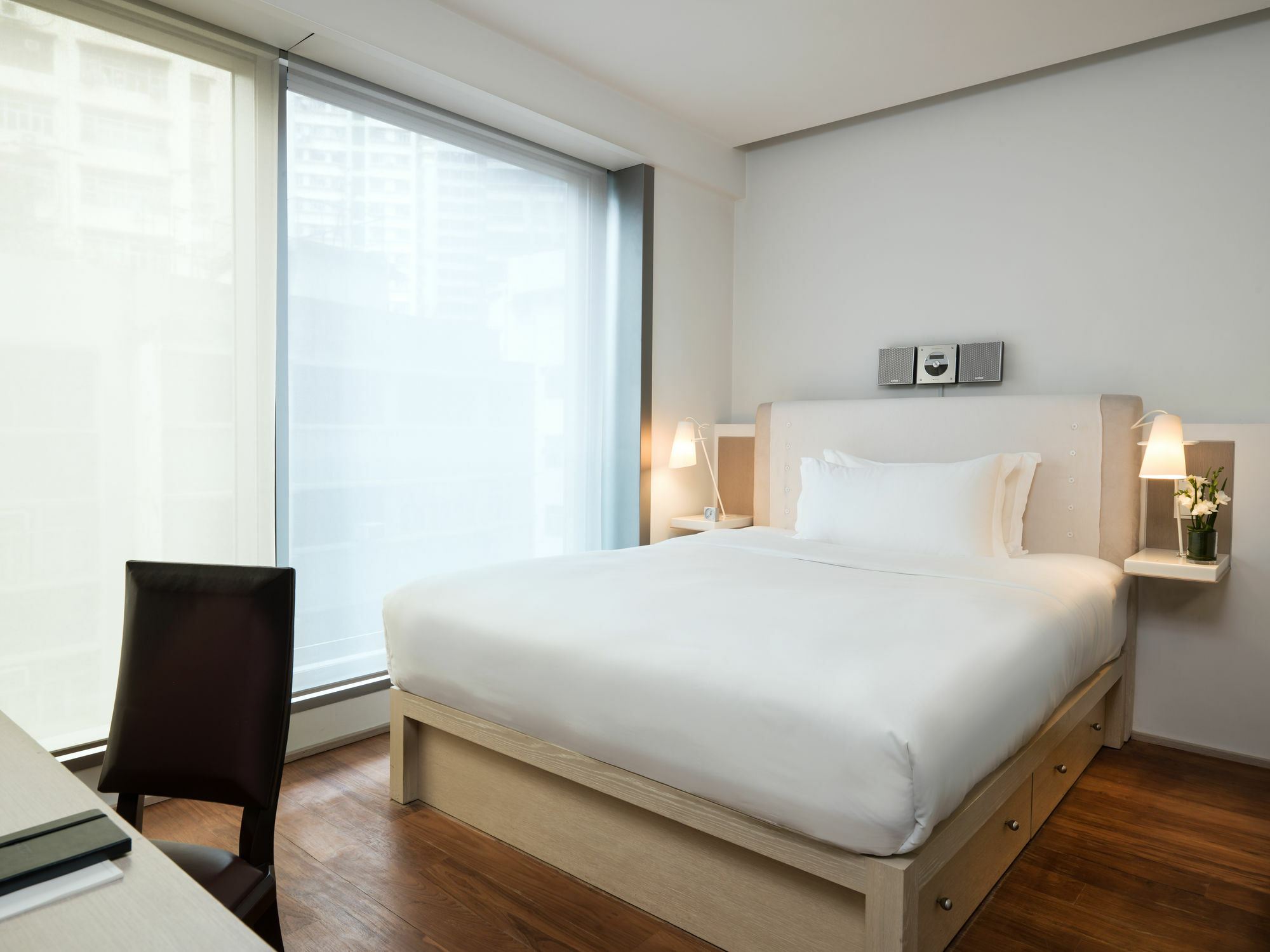 Hotel The Putman Hongkong Zewnętrze zdjęcie